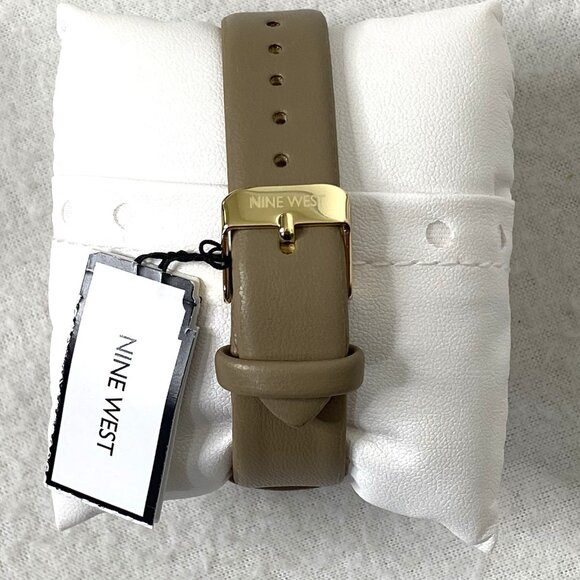 Nine West Women's Tan Gold Tone Strap Watch NEW - Picture 4 of 10